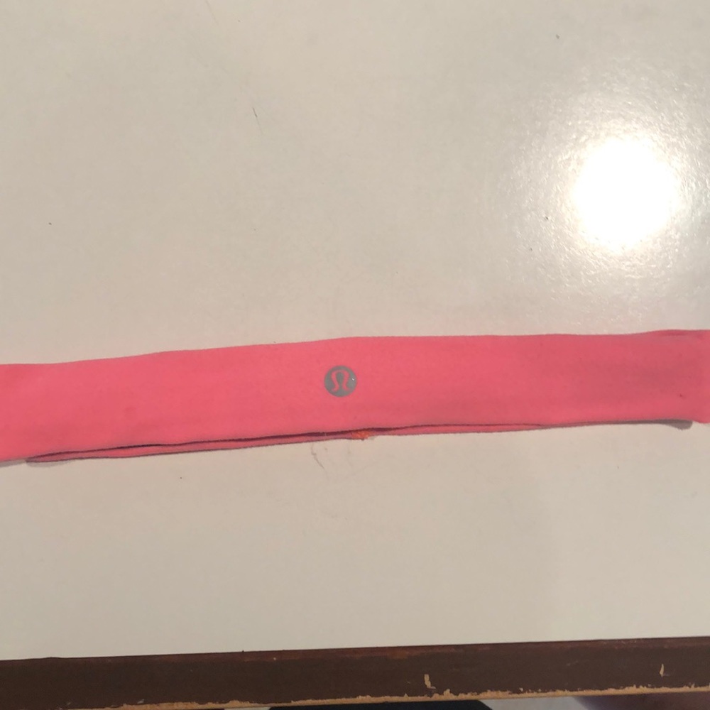 Thin Lululemon headband